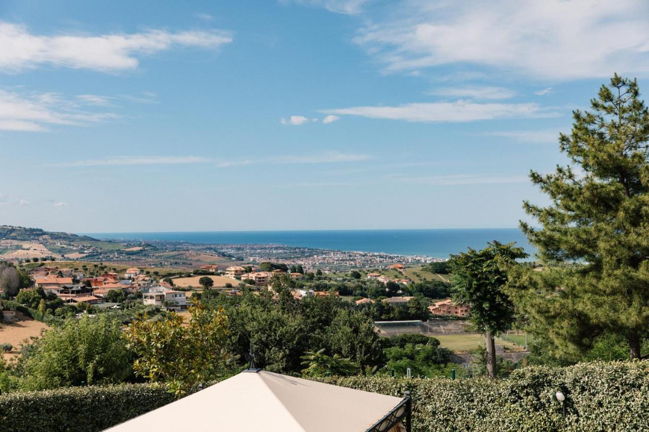 Villa Mascitti B&B Tortoreto Exterior photo