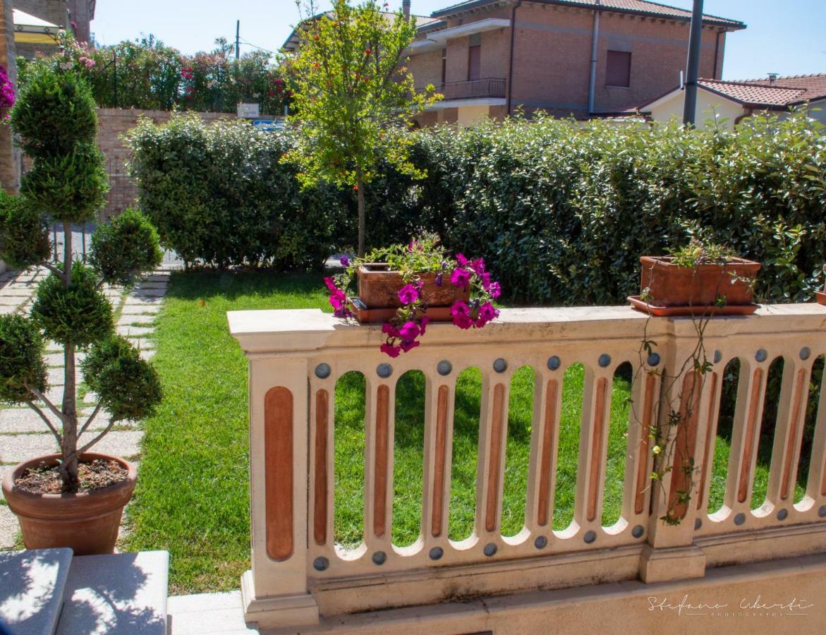 Villa Mascitti B&B Tortoreto Exterior photo